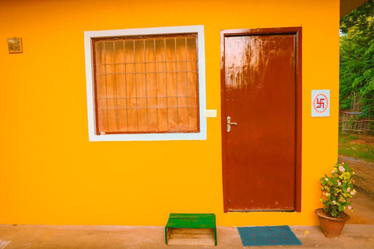The Dreamcatcher Hostel Auroville Exterior foto